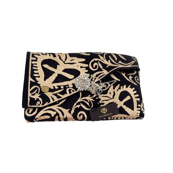 VIRGINS SAINTS & ANGELS VSA Petite Cloister Sacred Heart Charm SS Necklace - Picture 6 of 7